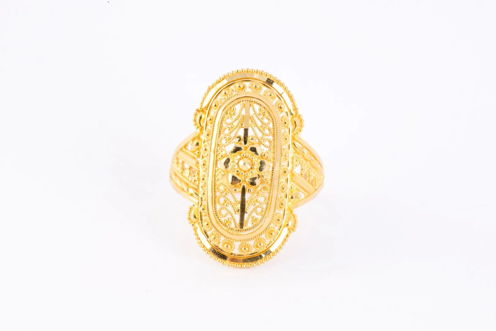 21k Yellow Gold Openwork Saddle Ring Size 9 (5.12g.)