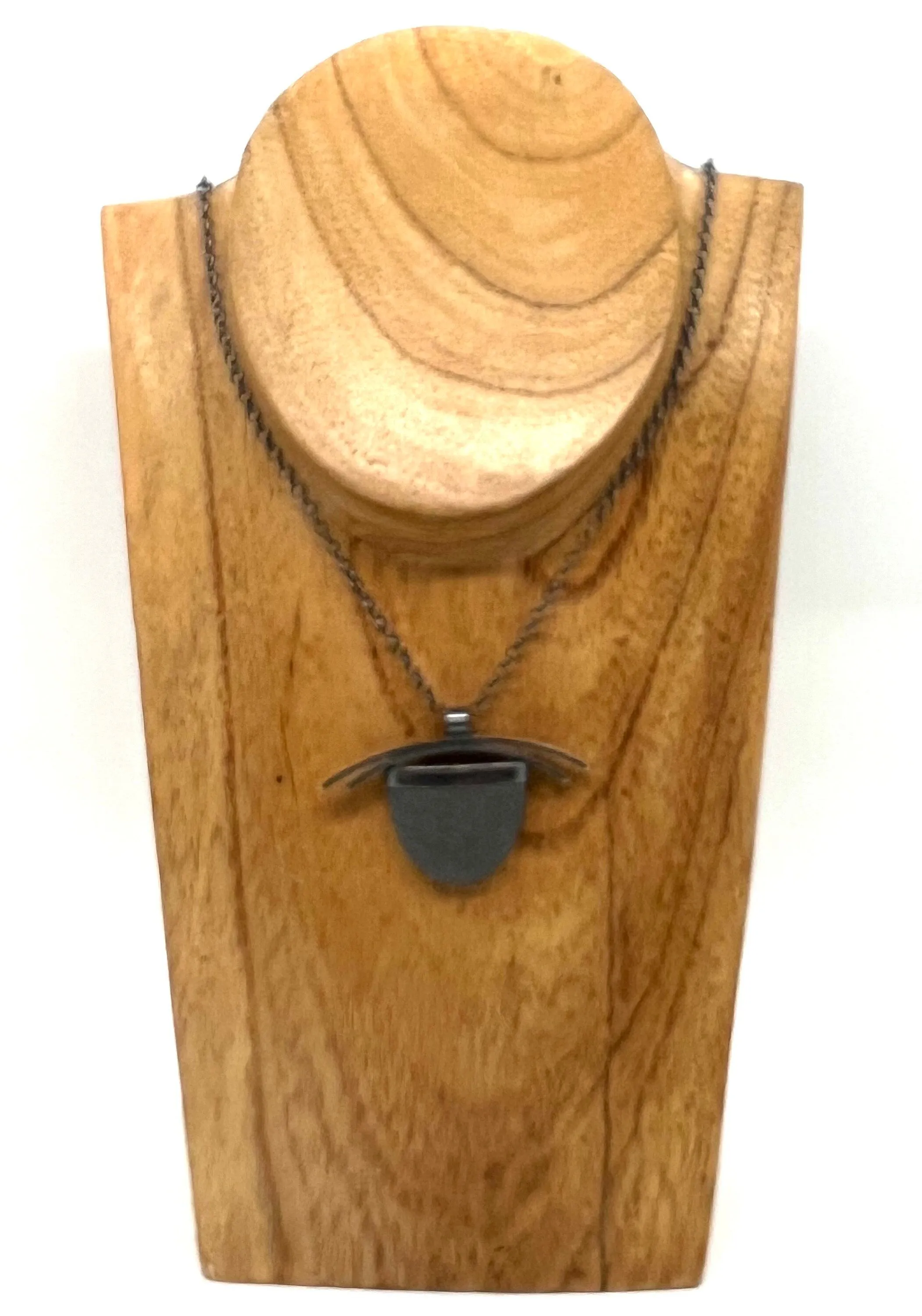 Curved Stick and Stone Necklace