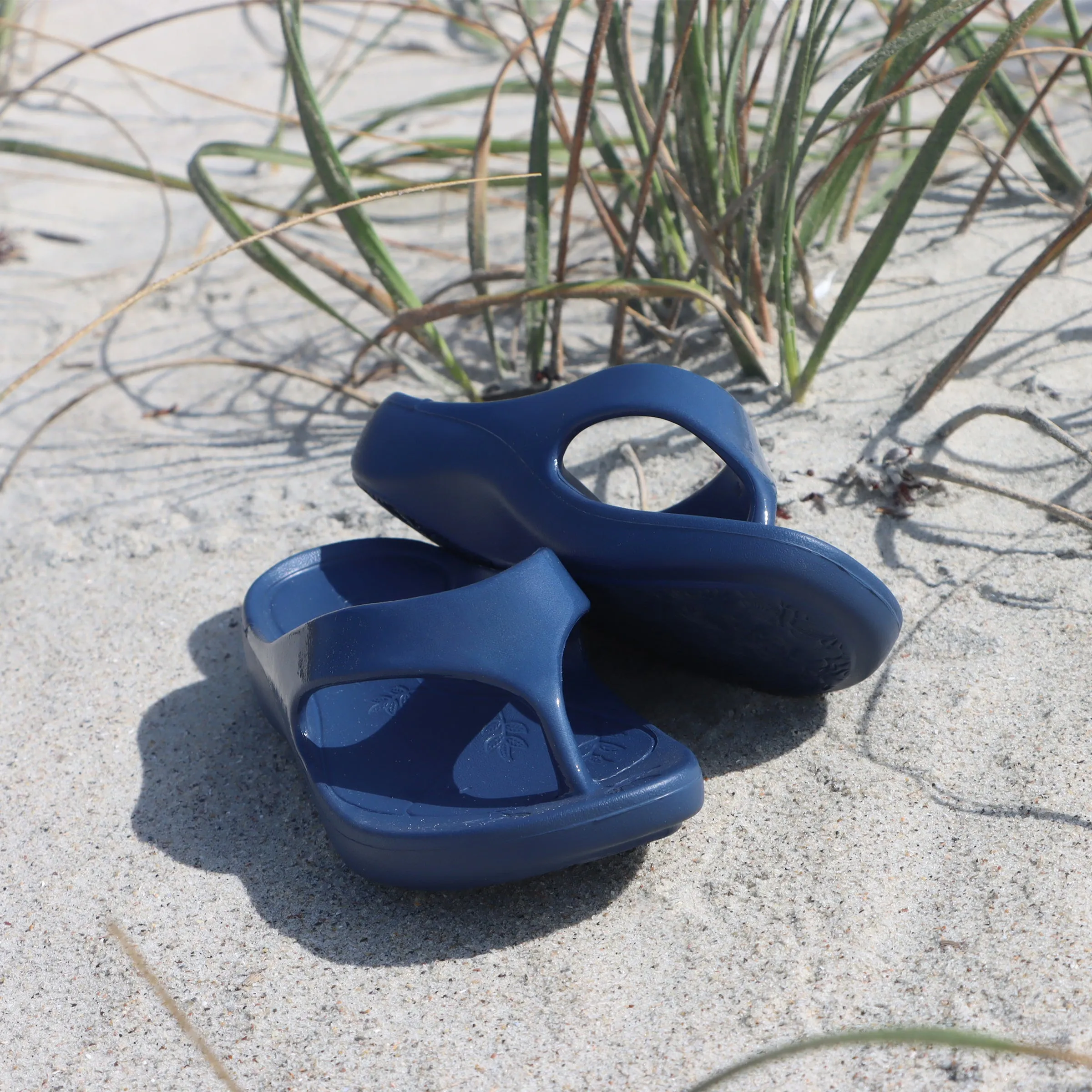 Ode Navy Gloss Sandal