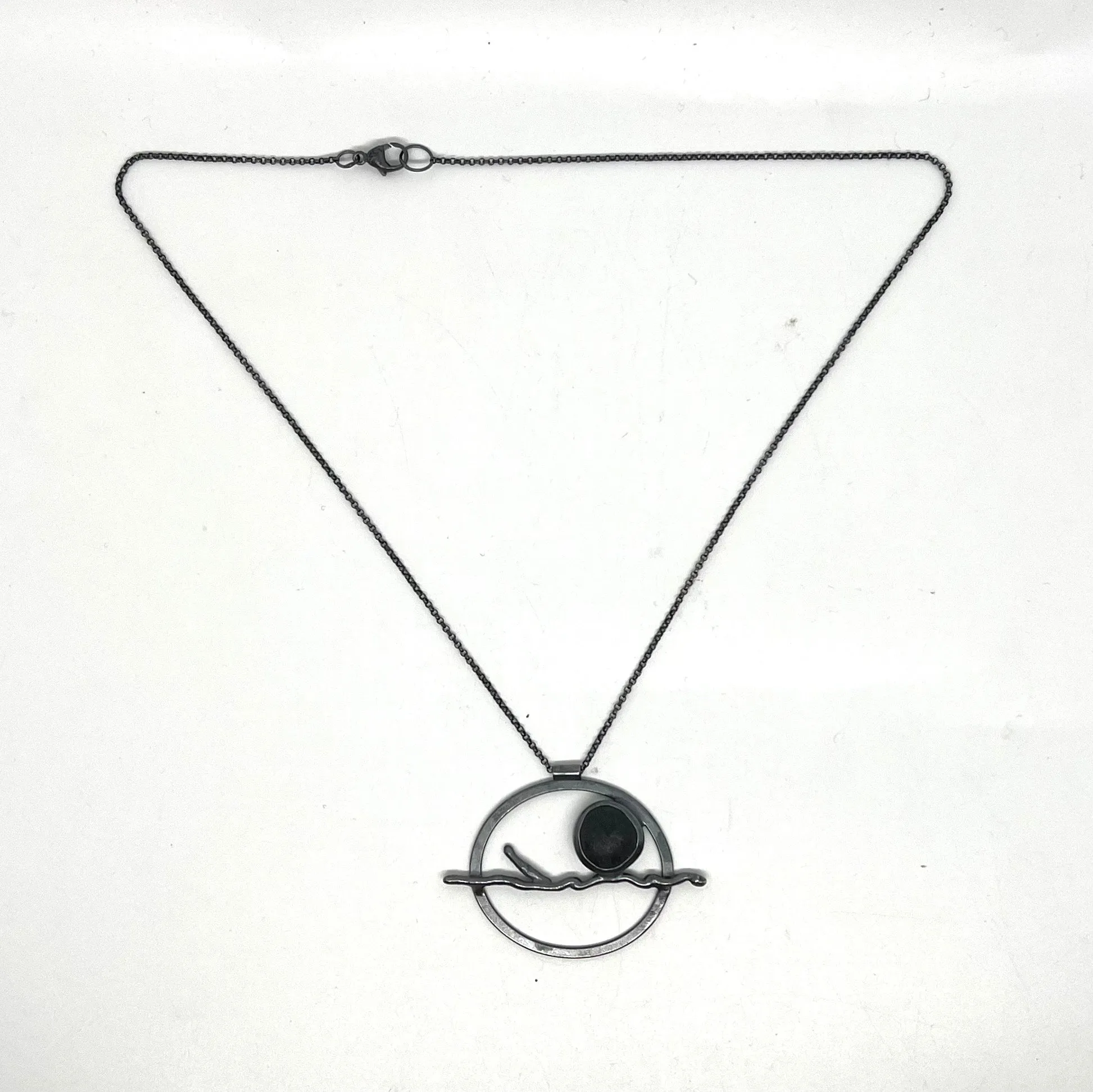 Rock Oval Stick Necklace