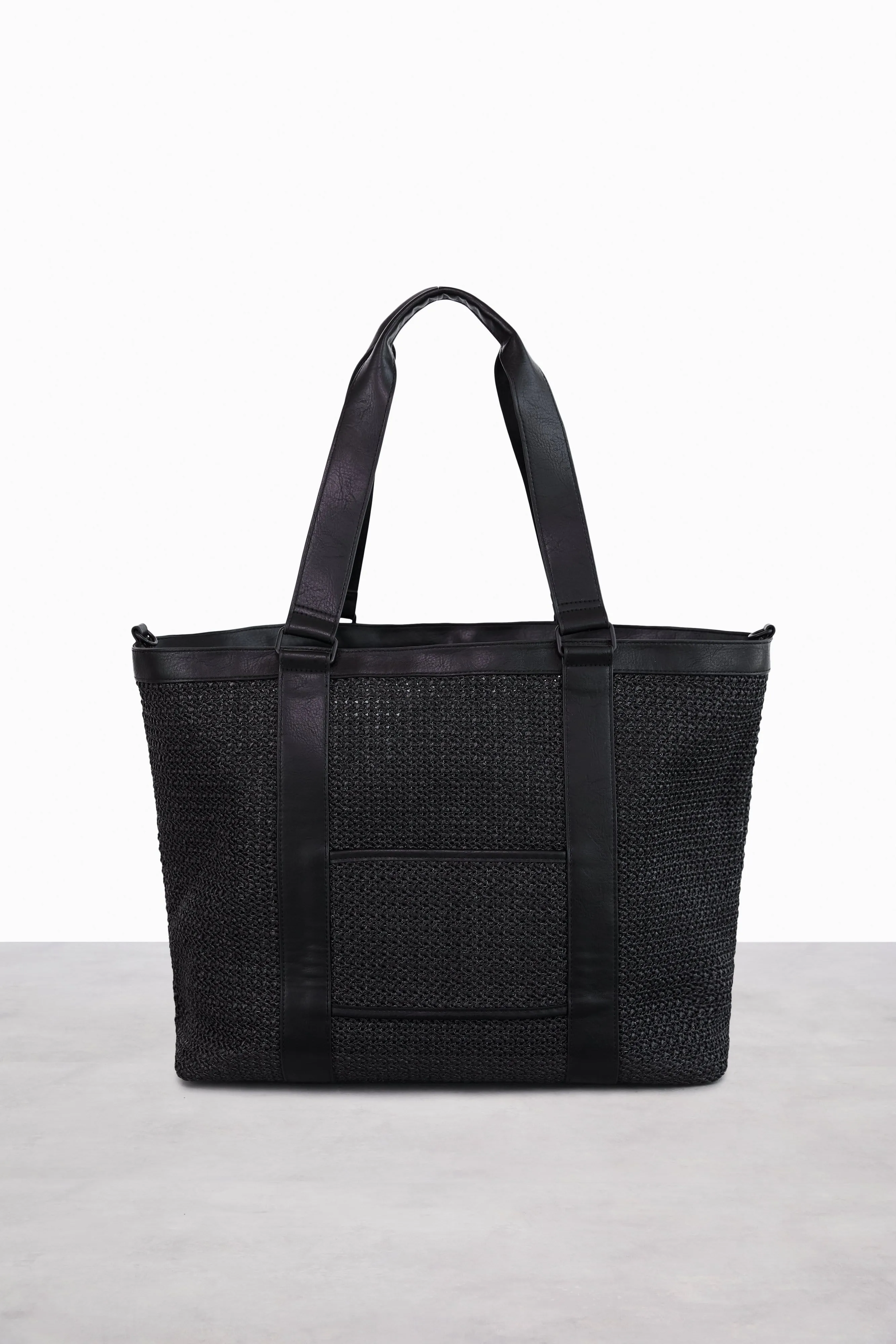 The Naturals Tote in Black